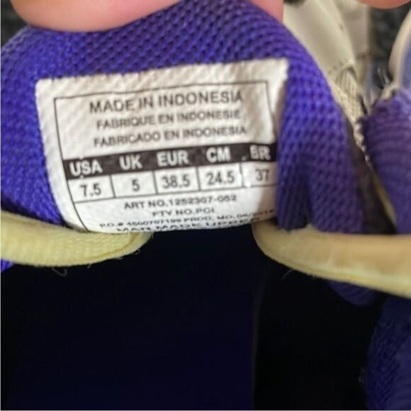 7.5 Under Armour Charged Commit gray & purple athletic tennis shoes - Picture 7 of 7